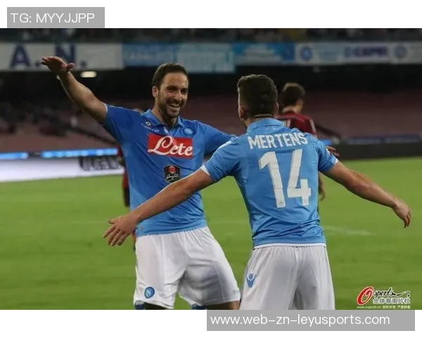 进攻火力全开三球首节10分钟狂砍15分3板展现绝佳状态