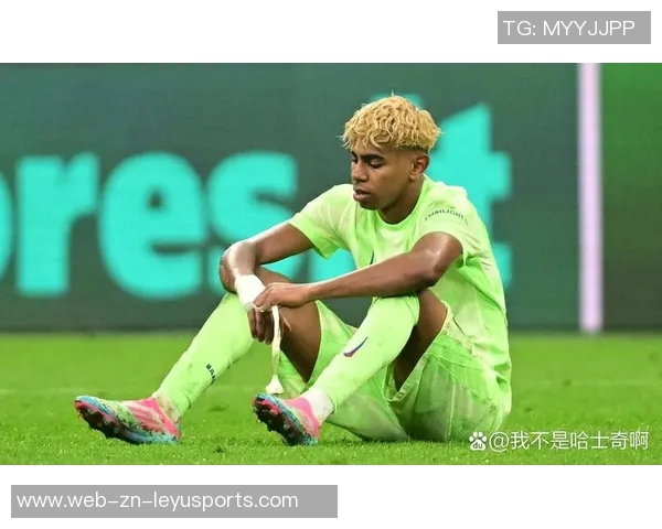 巴萨国王杯海报揭晓费兰托雷斯巴德吉卡萨多齐亮相